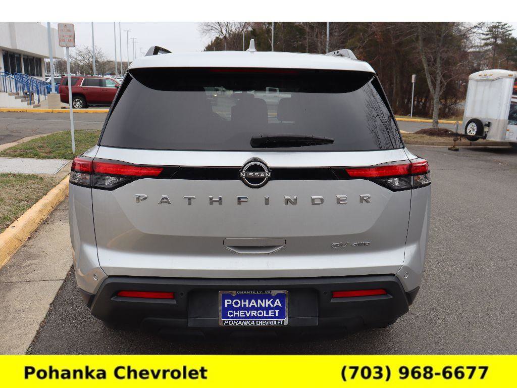 Used 2022 Nissan Pathfinder SV image 5