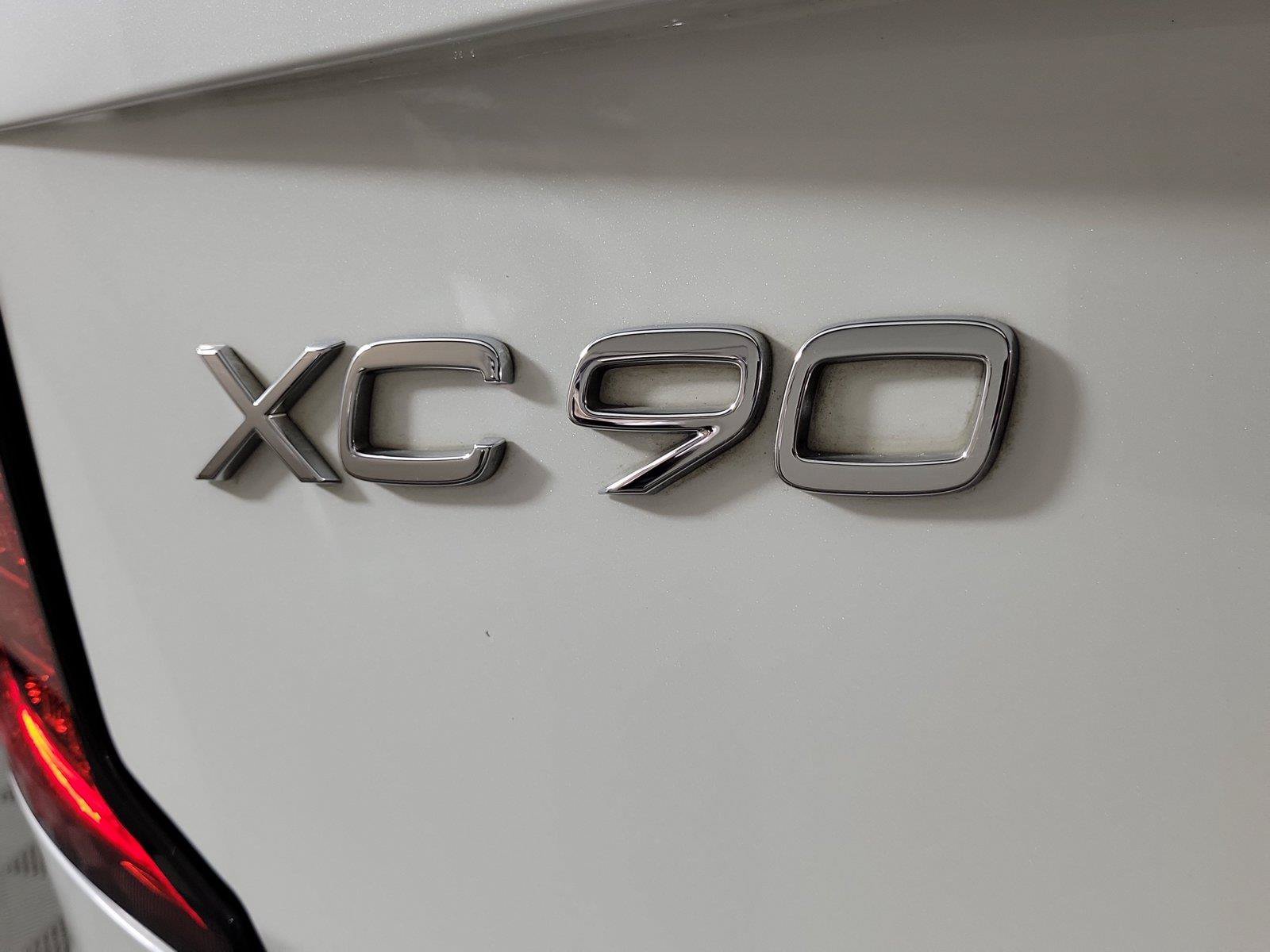 Certified 2025 Volvo XC90 T8 Plus w/ Protection Package Premier AWD/4WD image 7