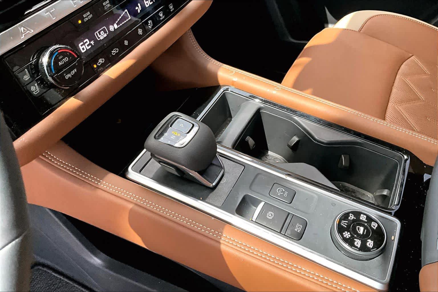 New 2026 Nissan Pathfinder Platinum AWD/4WD image 7