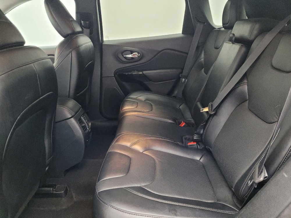 Used 2023 Jeep Cherokee Altitude Lux image 18