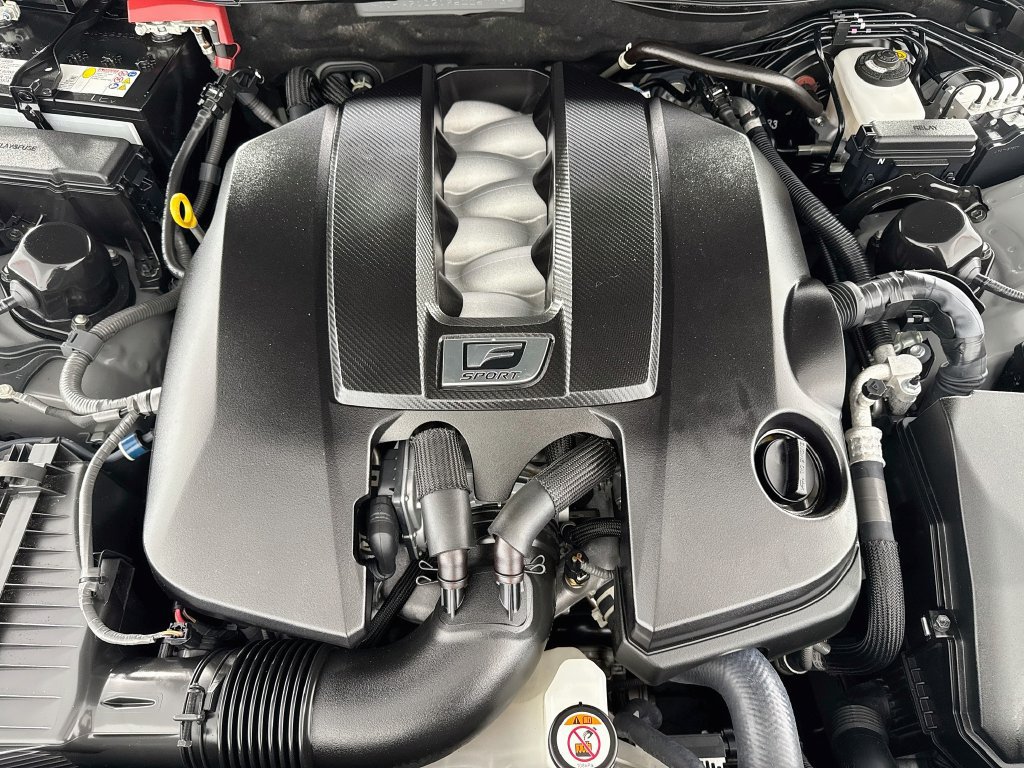 Used 2024 Lexus IS 500 RWD image 32