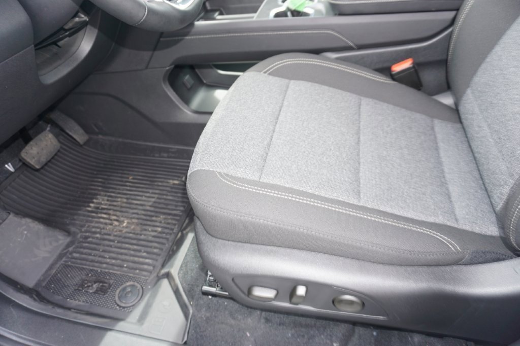 New 2025 GMC Acadia Elevation w/ LPO, Floor Liner Package image 15