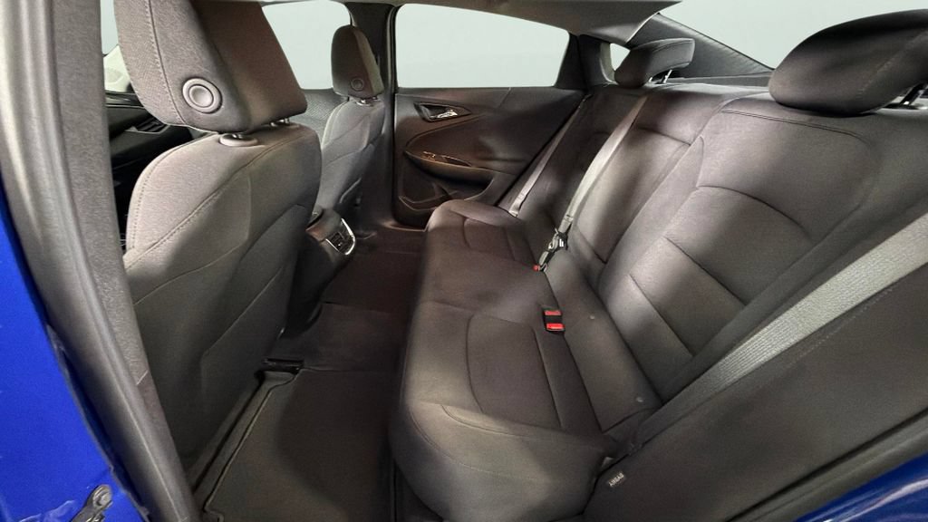 Used 2023 Chevrolet Malibu LT FWD image 25