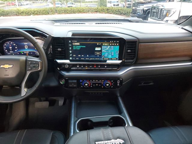 Used 2025 Chevrolet Silverado 3500 High Country w/ High Country Premium Package AWD/4WD image 14