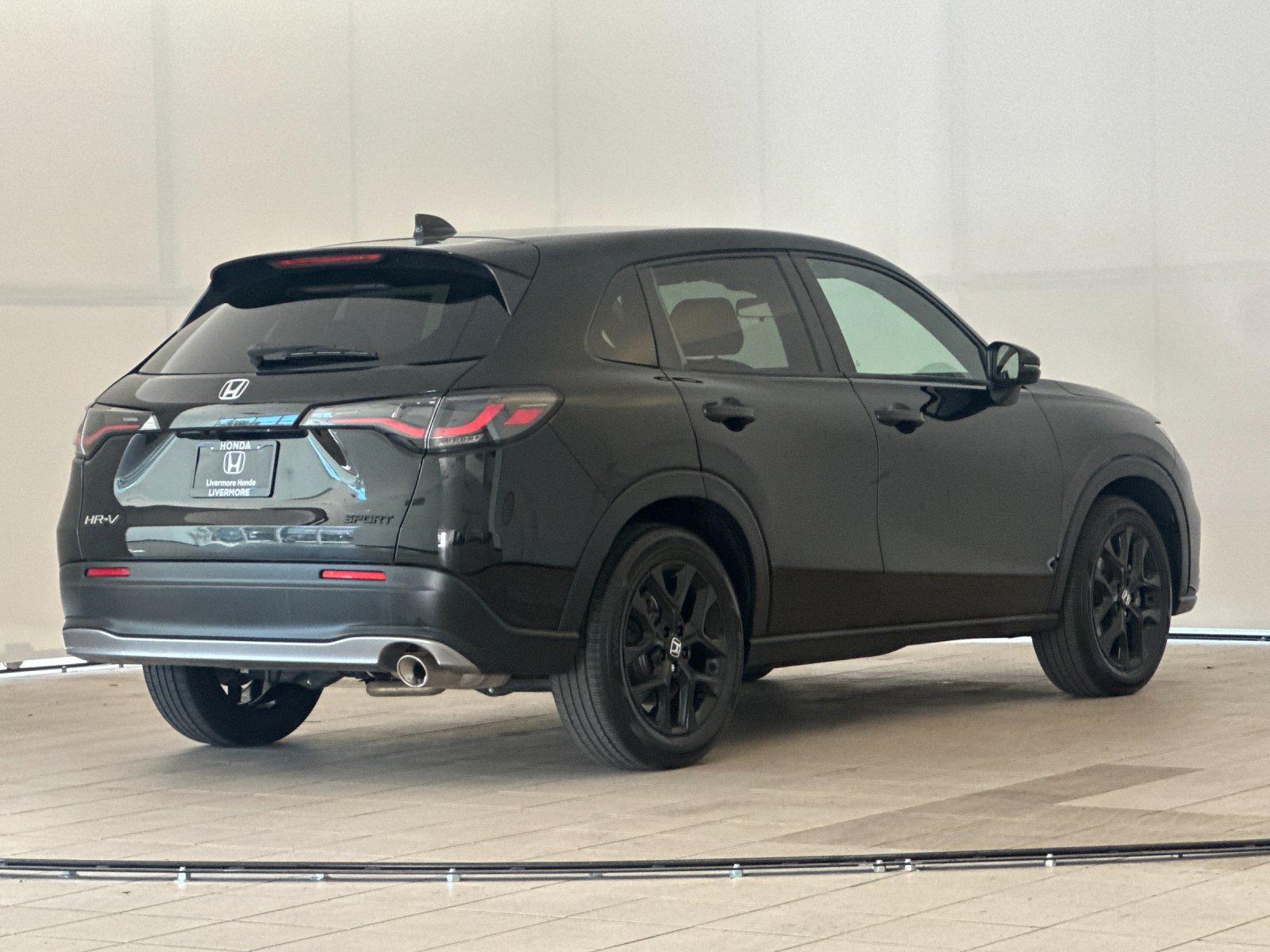 Used 2023 Honda HR-V Sport image 6
