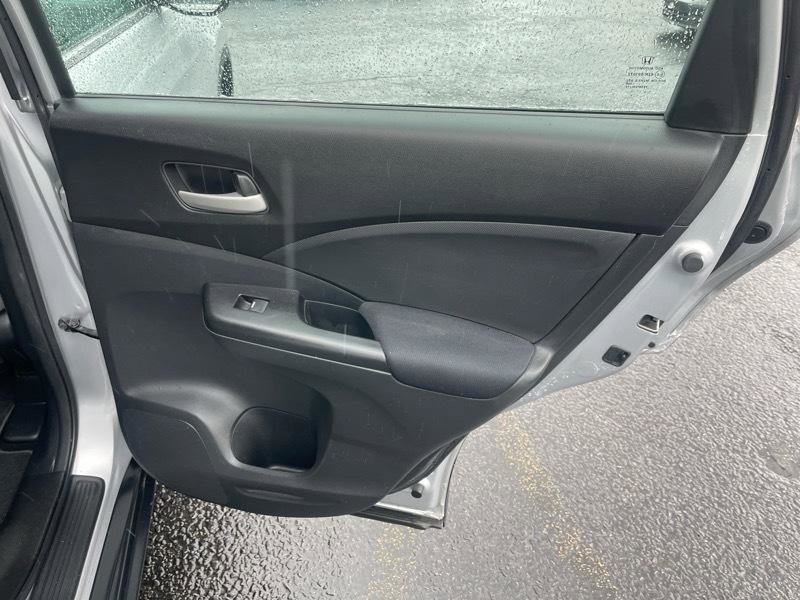 Used 2015 Honda CR-V LX image 30