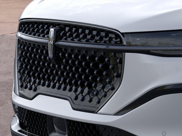 New 2026 Lincoln Nautilus Premier AWD/4WD image 17