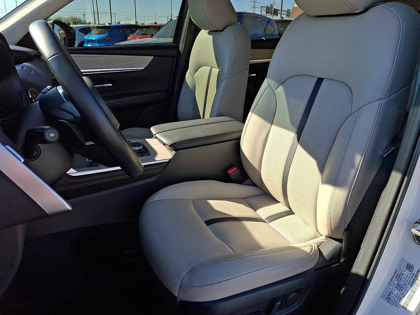 Used 2024 MAZDA CX-90 3.3 Turbo w/ Preferred Package AWD/4WD image 15