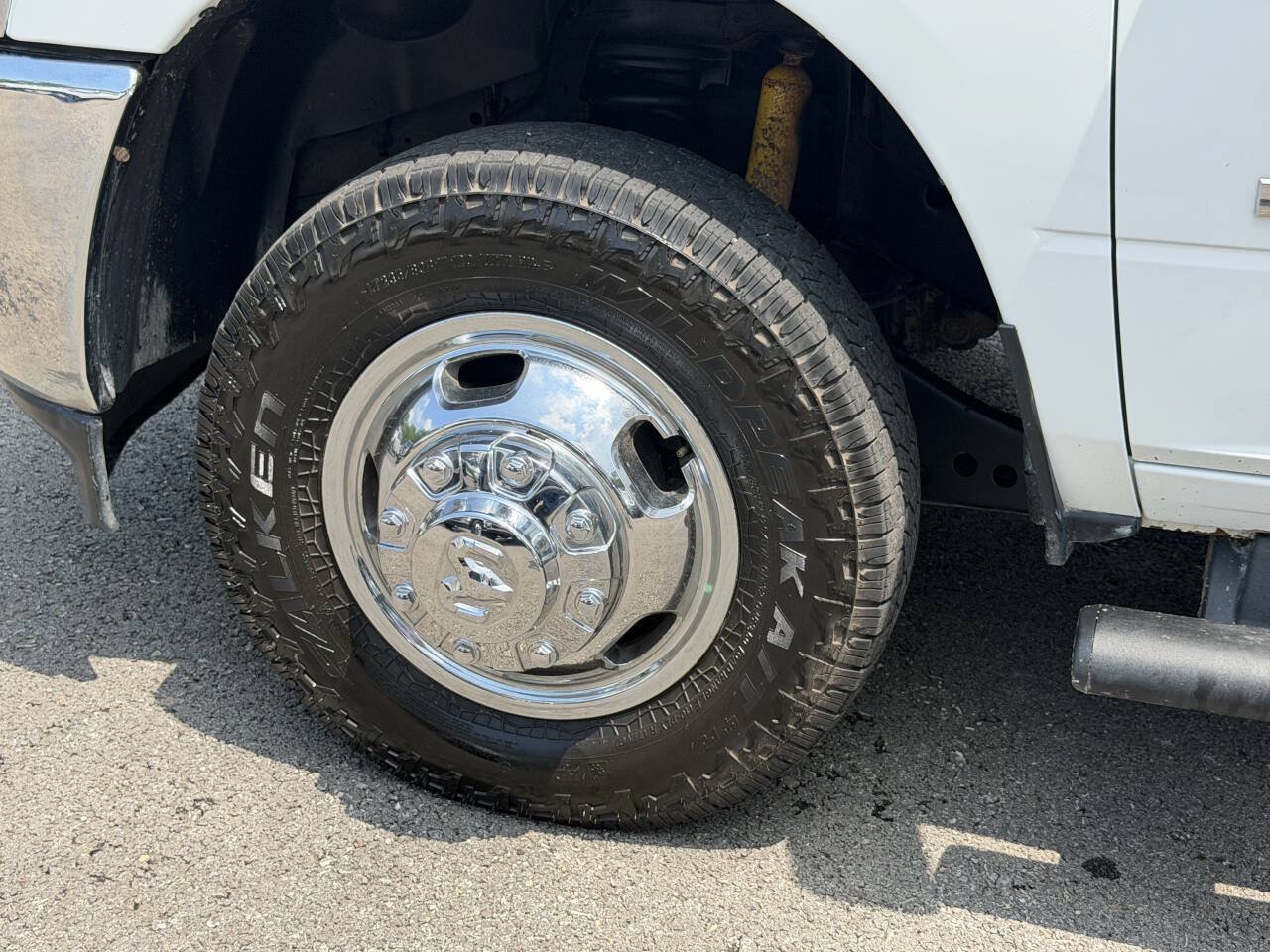 Used 2022 RAM 3500 Tradesman AWD/4WD image 16