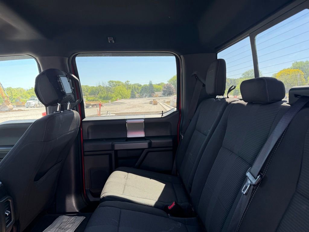 Used 2015 Ford F150 XLT w/ Equipment Group 302A Luxury AWD/4WD image 4