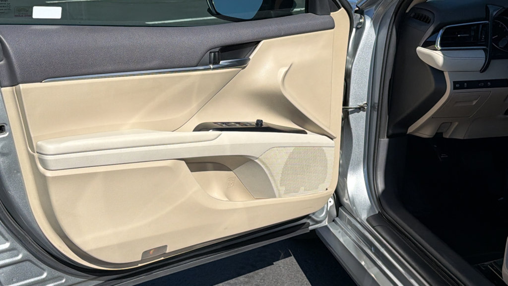 Certified 2018 Toyota Camry LE FWD image 23