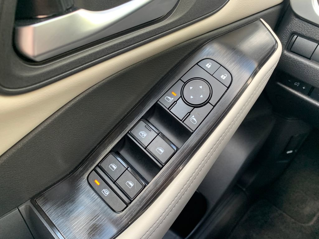 Used 2026 Nissan Rogue SV w/ SV Premium Package image 26