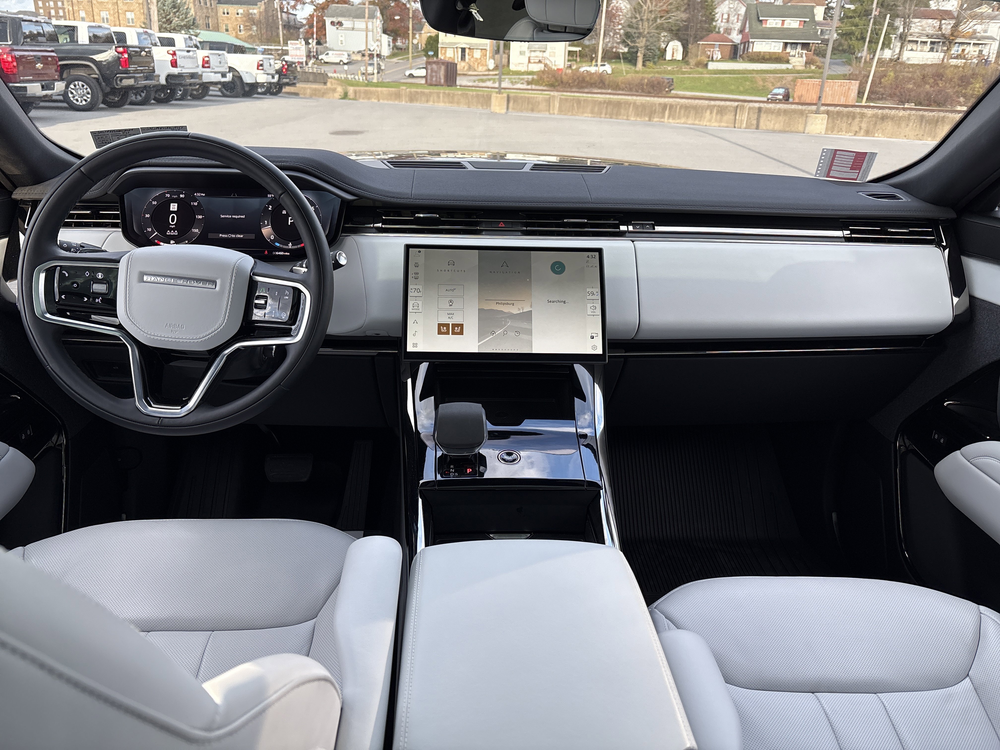 Used 2024 Land Rover Range Rover Sport SE image 14