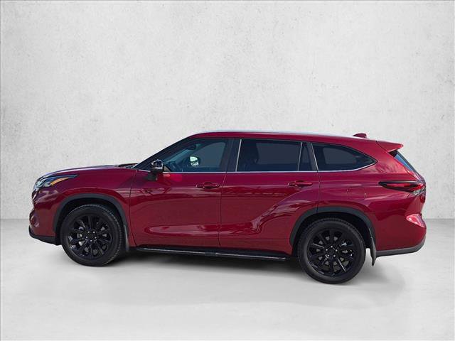 Used 2024 Toyota Highlander XLE FWD image 9