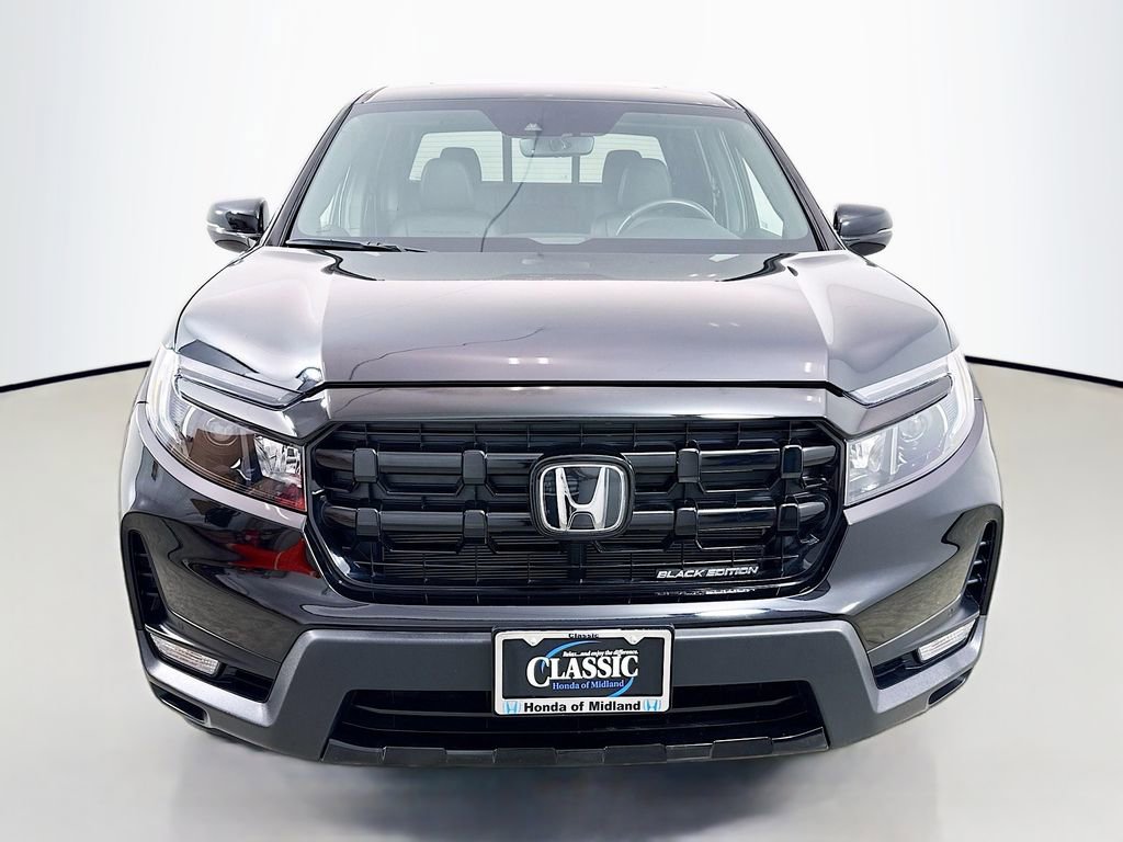 Used 2025 Honda Ridgeline Black Edition image 2