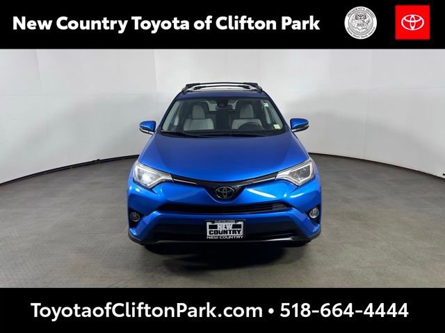 Used 2017 Toyota RAV4 XLE AWD/4WD image 8