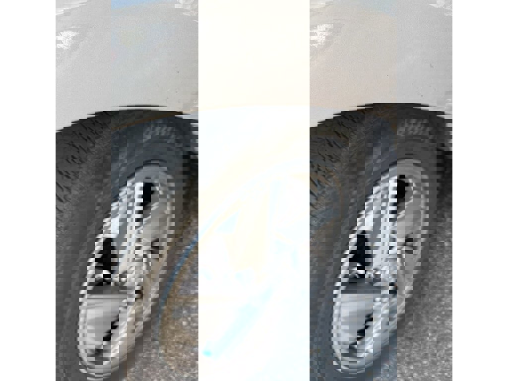 Used 2024 Hyundai Elantra SE image 26