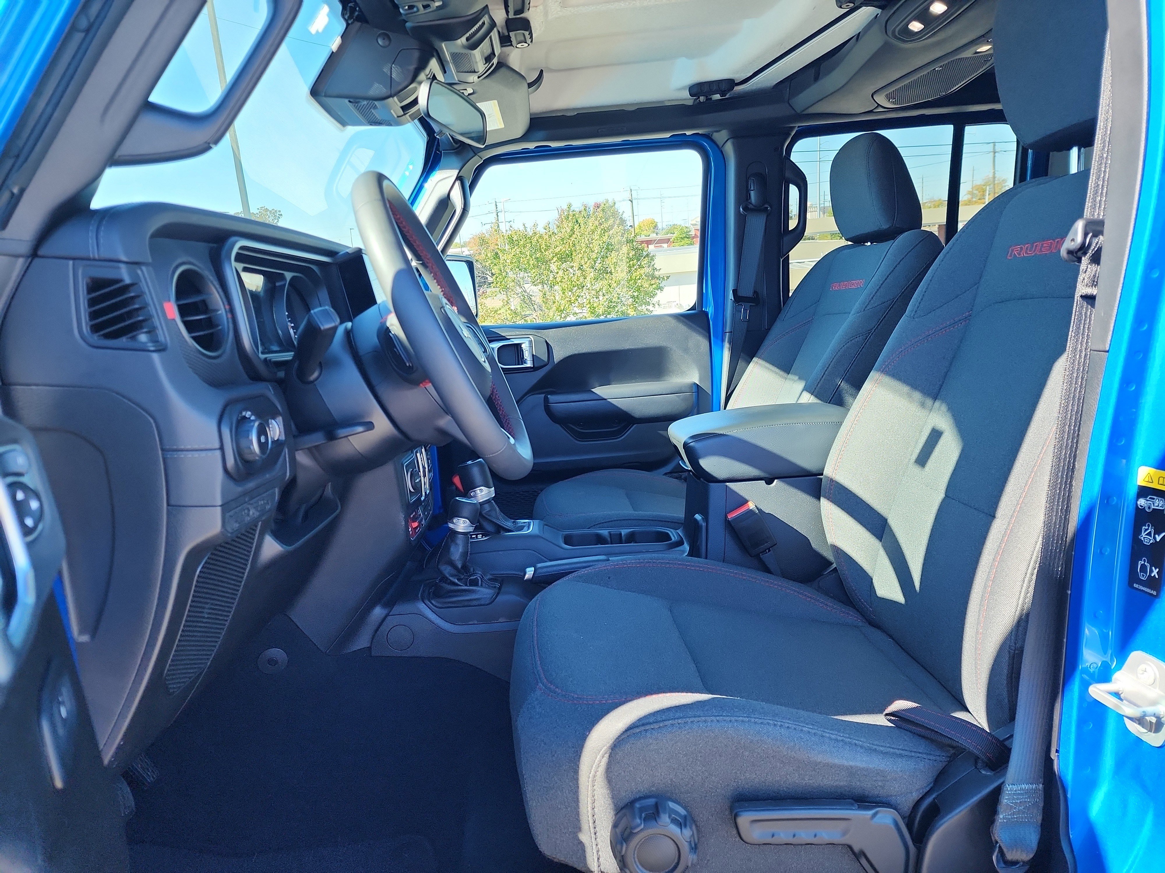 Used 2024 Jeep Wrangler Unlimited Rubicon image 10