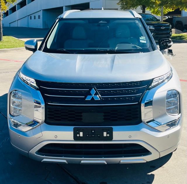 Used 2024 Mitsubishi Outlander SEL image 6