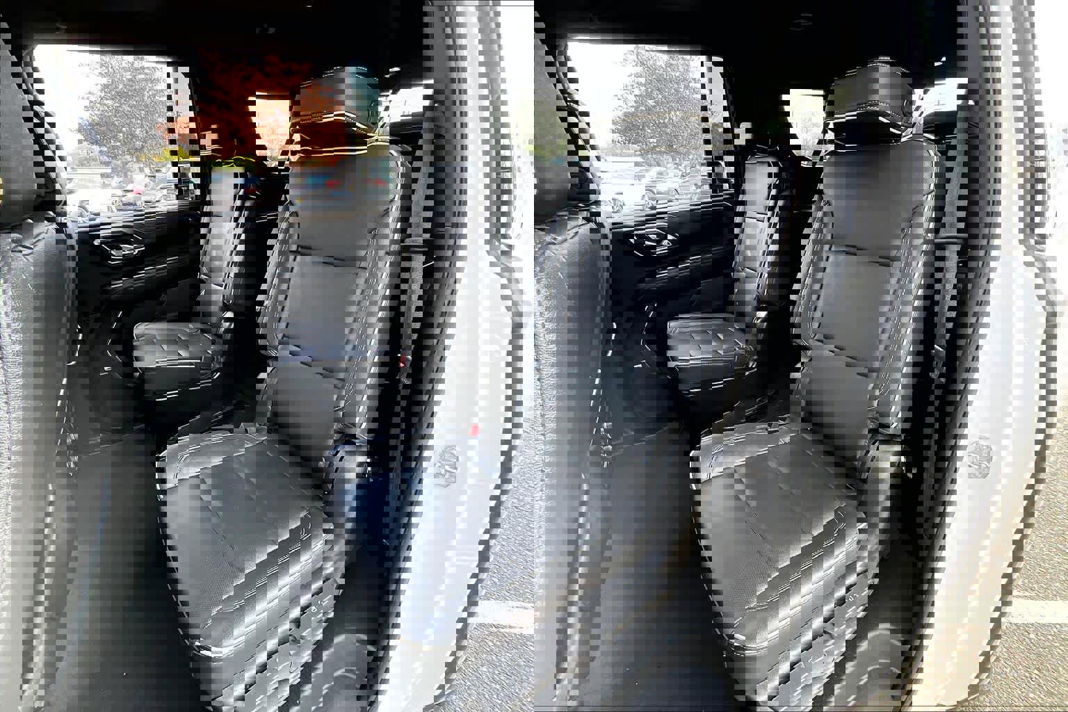 Used 2023 Chevrolet Suburban Premier image 20