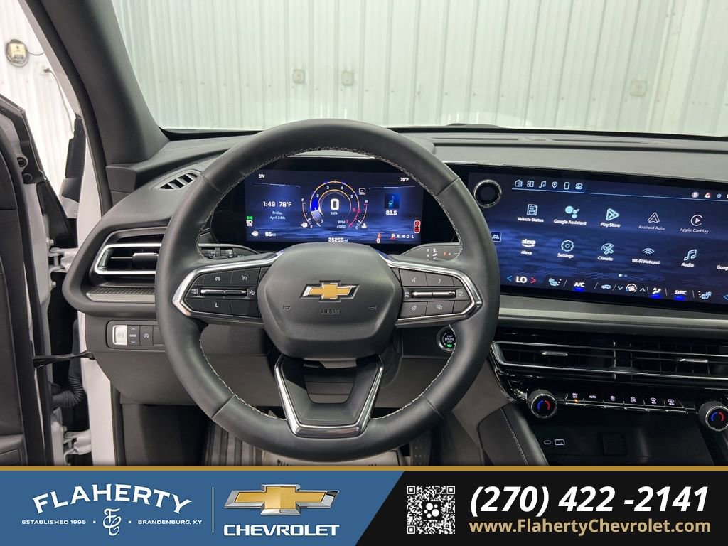 Used 2024 Chevrolet Traverse LT FWD image 27