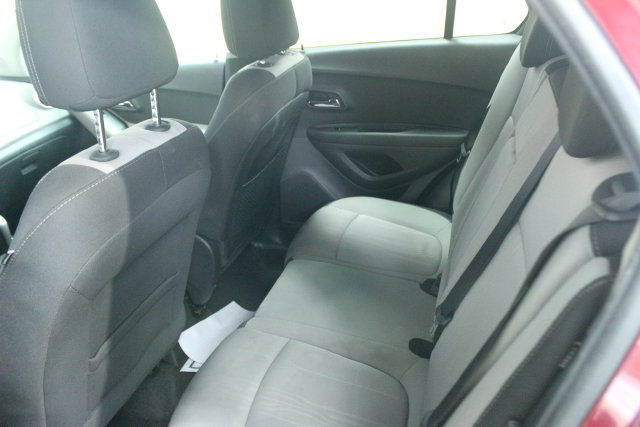 Used 2016 Chevrolet Trax LT FWD image 9