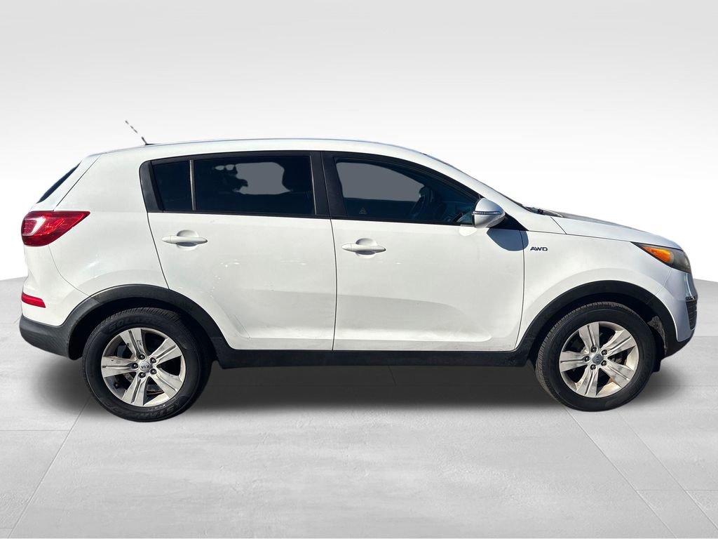 Used 2012 Kia Sportage LX AWD/4WD image 9