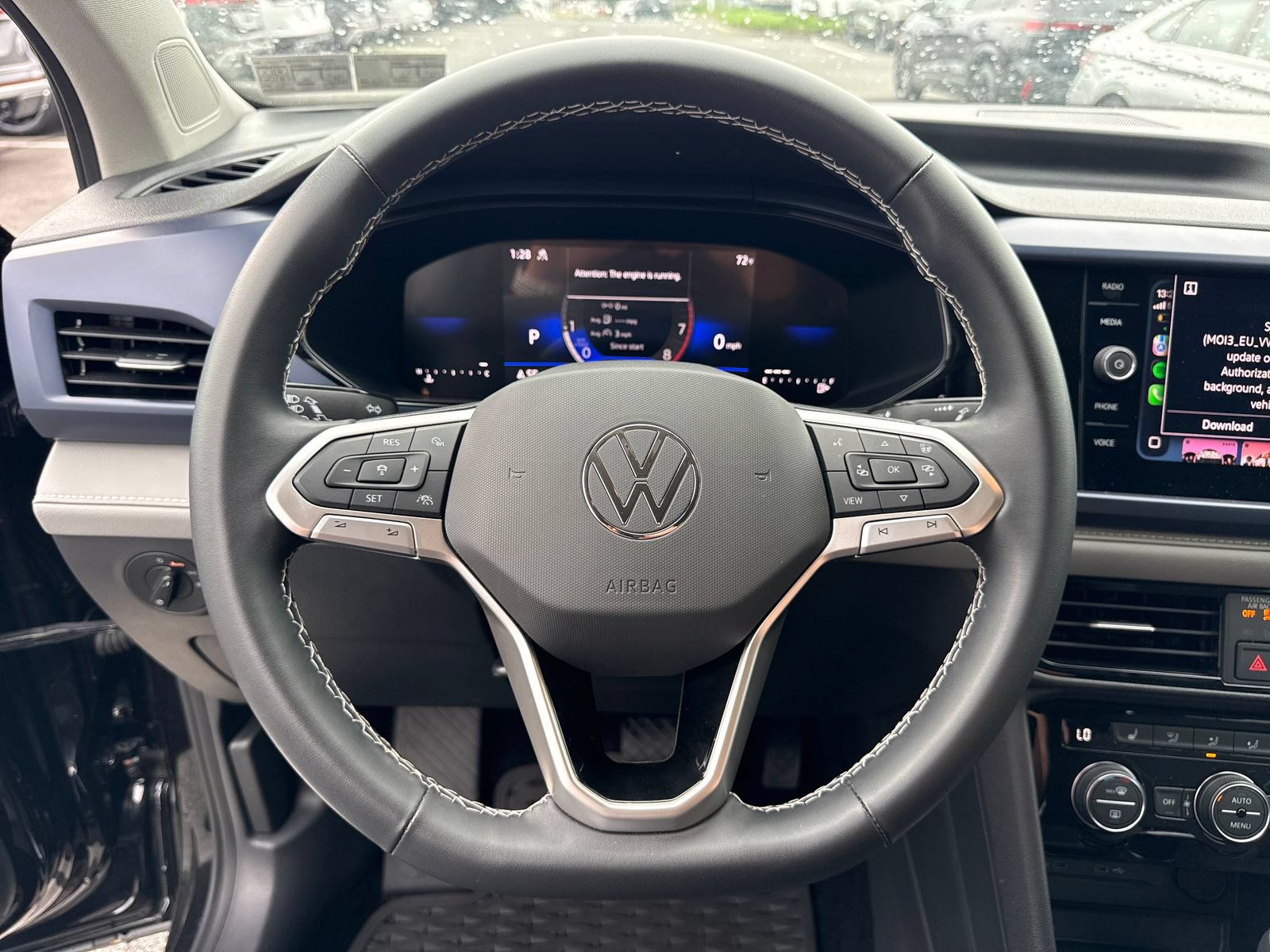 Certified 2024 Volkswagen Taos SE AWD/4WD image 15