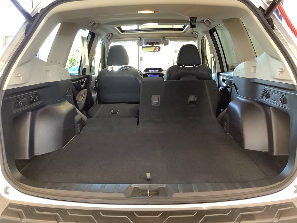 Certified 2021 Subaru Forester Premium AWD/4WD image 16
