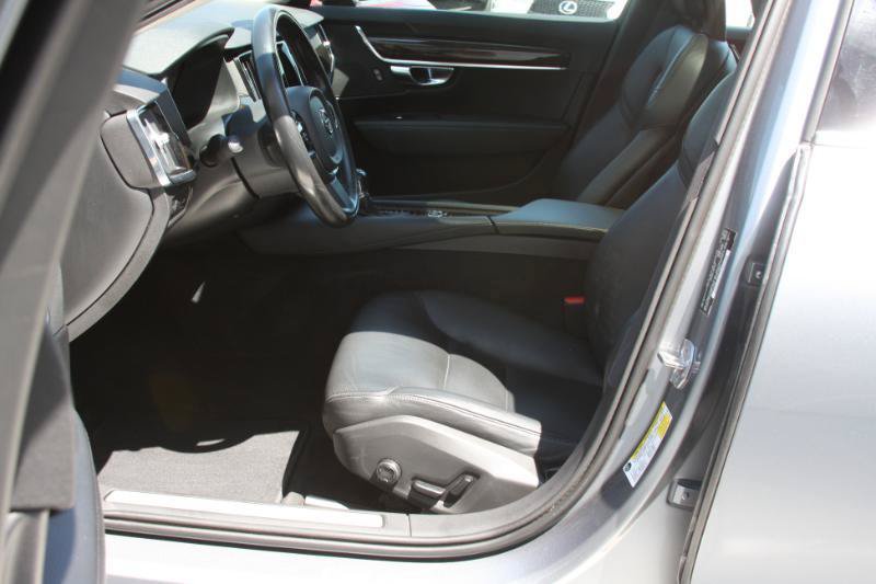 Used 2018 Volvo S90 T6 Momentum w/ Convenience Package AWD/4WD image 27