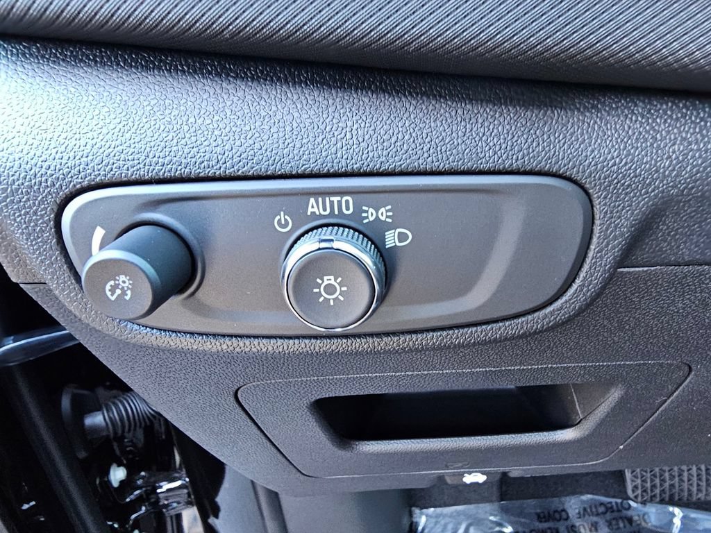 New 2026 Chevrolet TrailBlazer LT w/ Midnight Edition FWD image 22