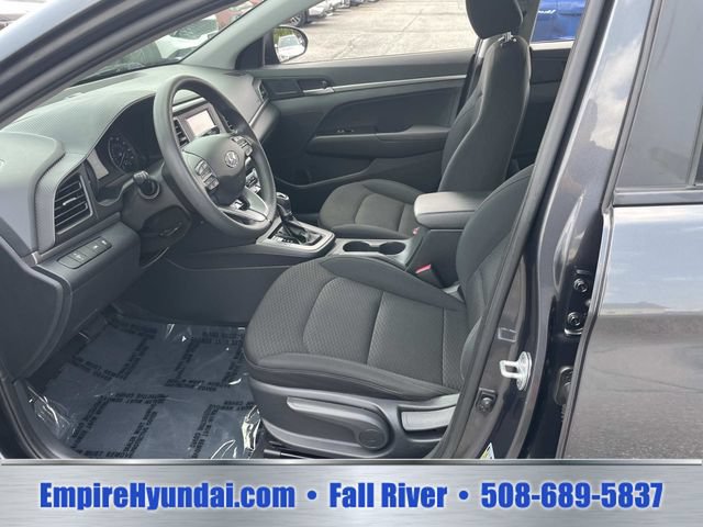 Used 2020 Hyundai Elantra SE w/ Cargo Package (C1) FWD image 16