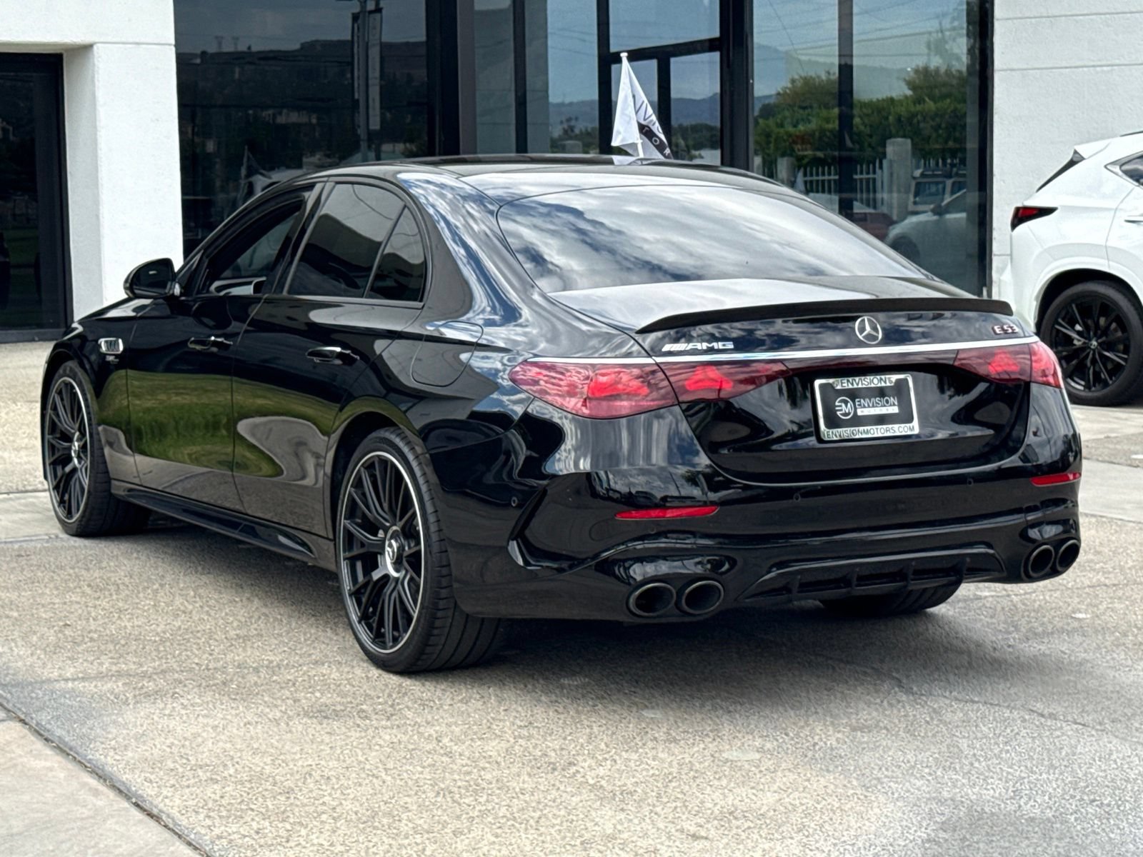 Used 2025 Mercedes-Benz E 53 AMG e 4MATIC Sedan image 10