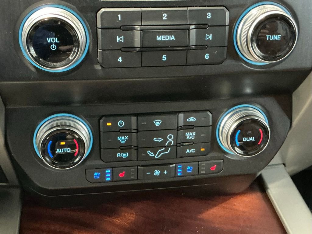 Used 2020 Ford F250 King Ranch w/ King Ranch Ultimate Package AWD/4WD image 17