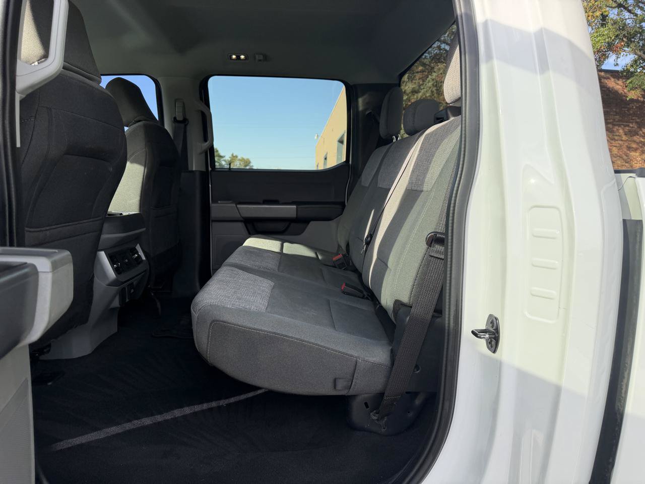 Used 2024 Ford F250 XLT w/ FX4 Off-Road Package AWD/4WD image 6