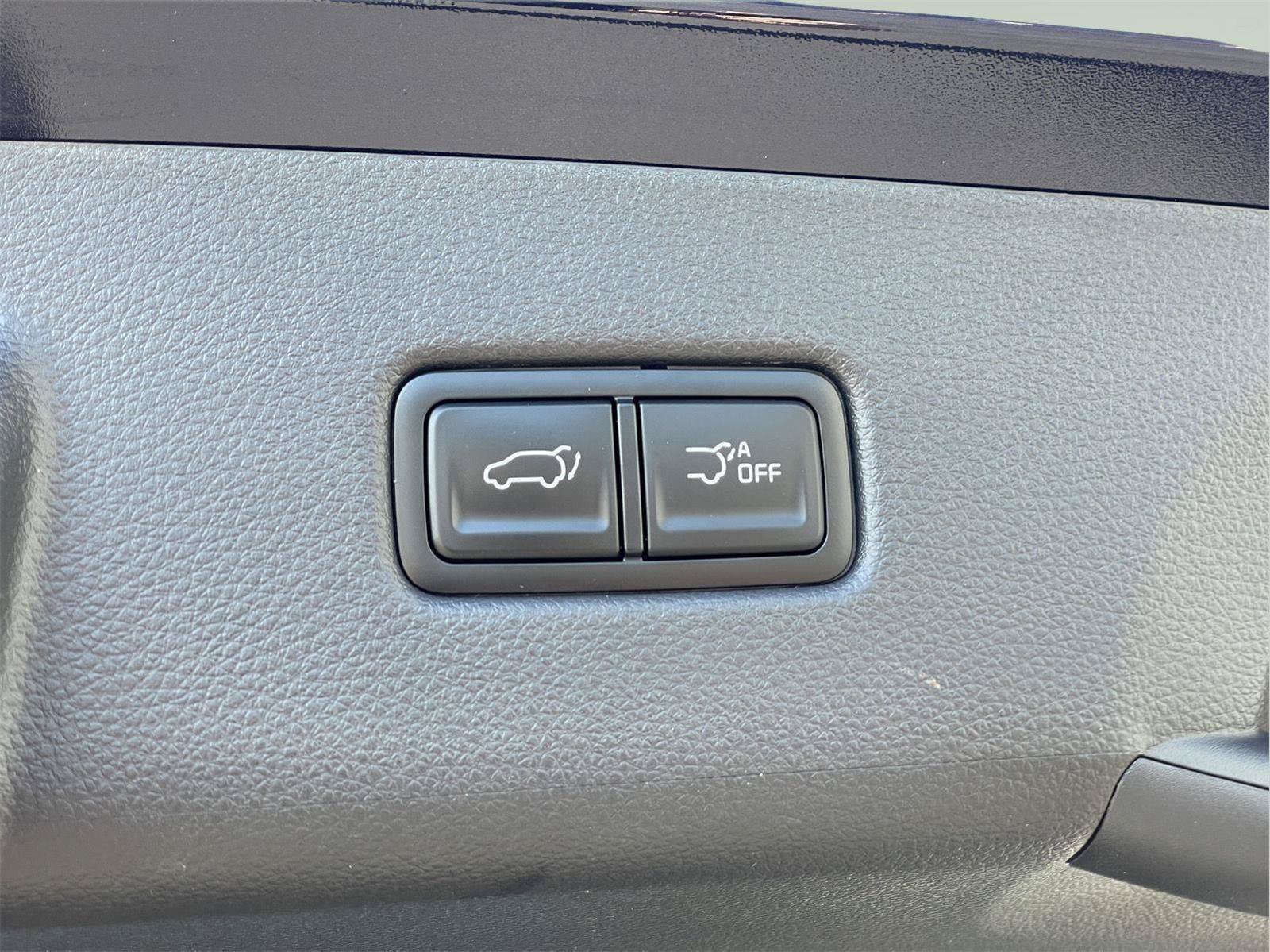 Used 2026 Kia Carnival EX FWD image 10