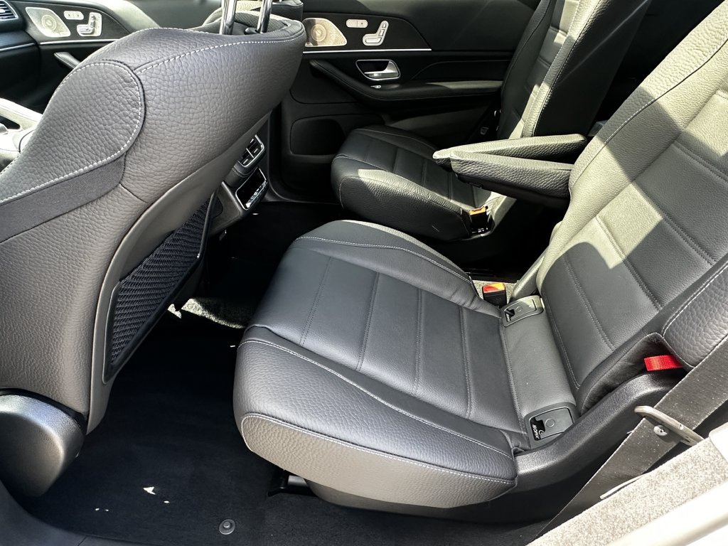 New 2026 Mercedes-Benz GLS 450 4MATIC image 25