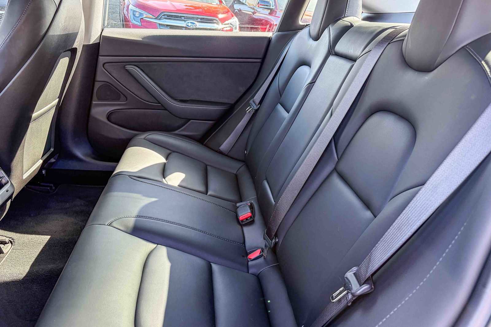 Used 2018 Tesla Model 3 Long Range image 17