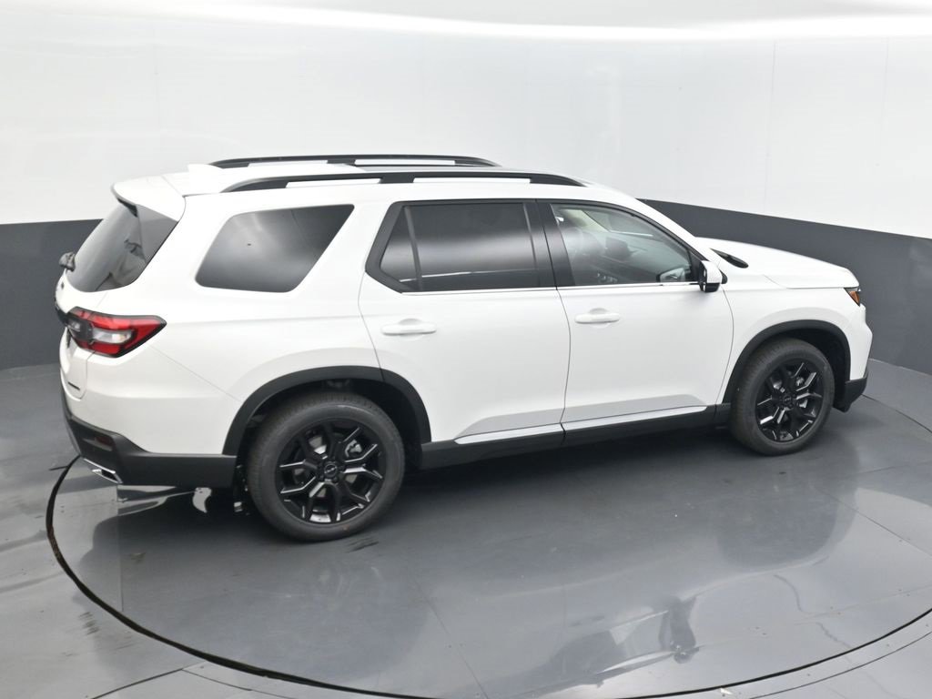 New 2025 Honda Pilot Touring image 24