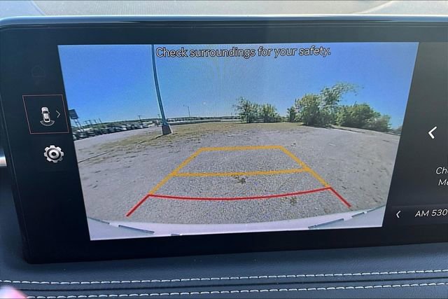 Used 2025 Genesis G70 2.5T image 15