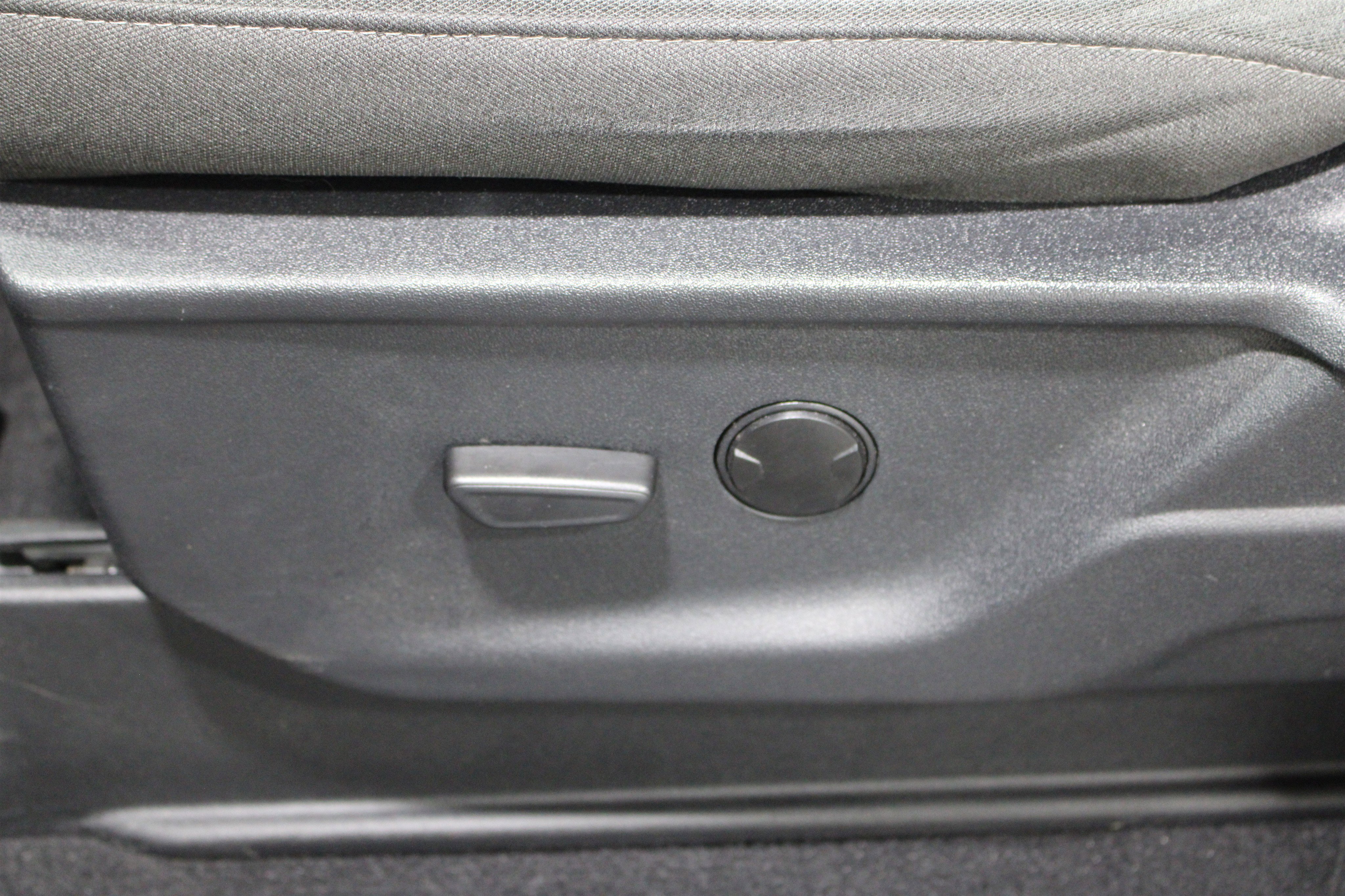 Used 2023 Ford F250 XLT w/ Tremor Off-Road Package image 5