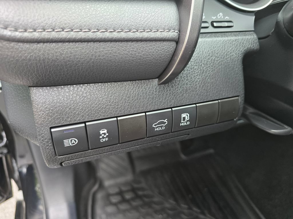 Used 2023 Toyota Camry LE AWD/4WD image 18