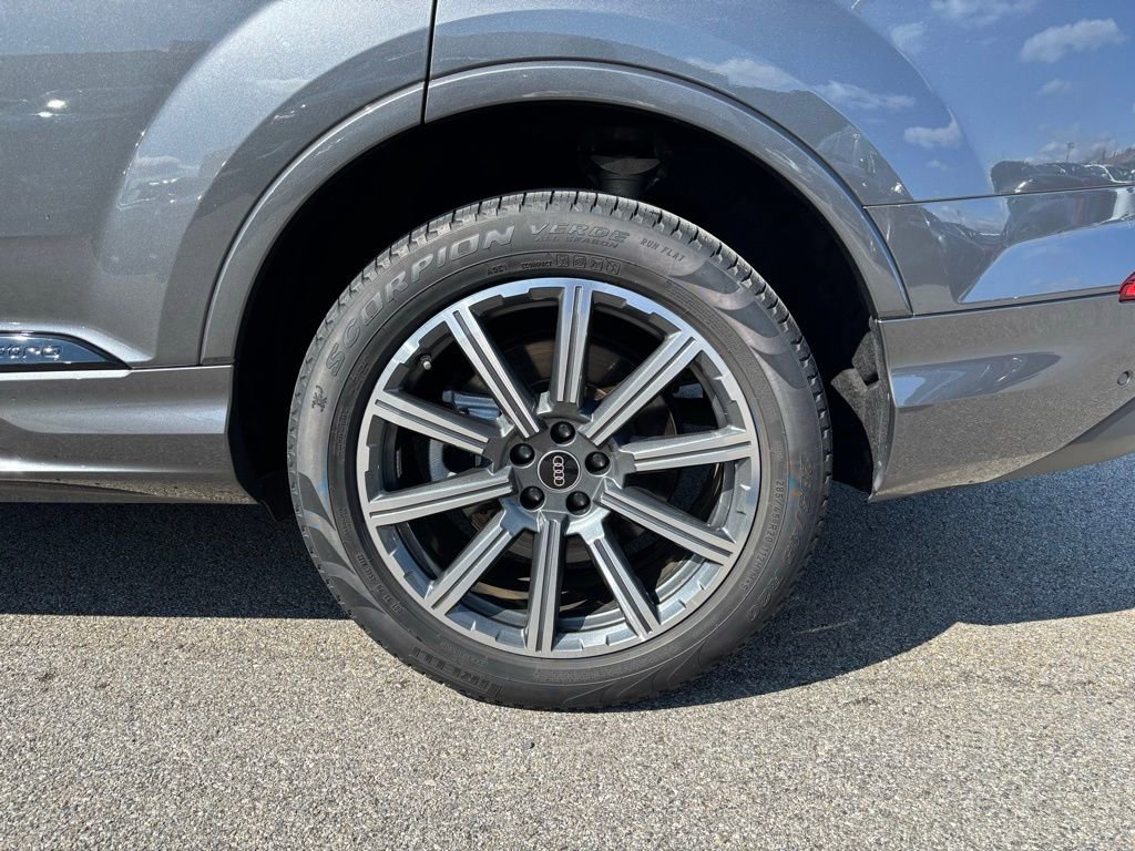 Used 2023 Audi Q7 2.0T Premium Plus AWD/4WD image 37