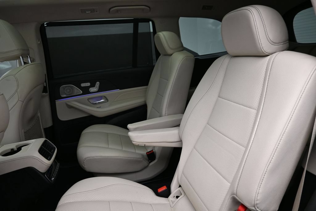 Used 2021 Mercedes-Benz GLS 450 4MATIC image 30