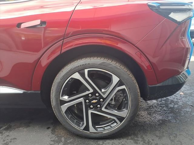 New 2025 Chevrolet Equinox EV LT image 7