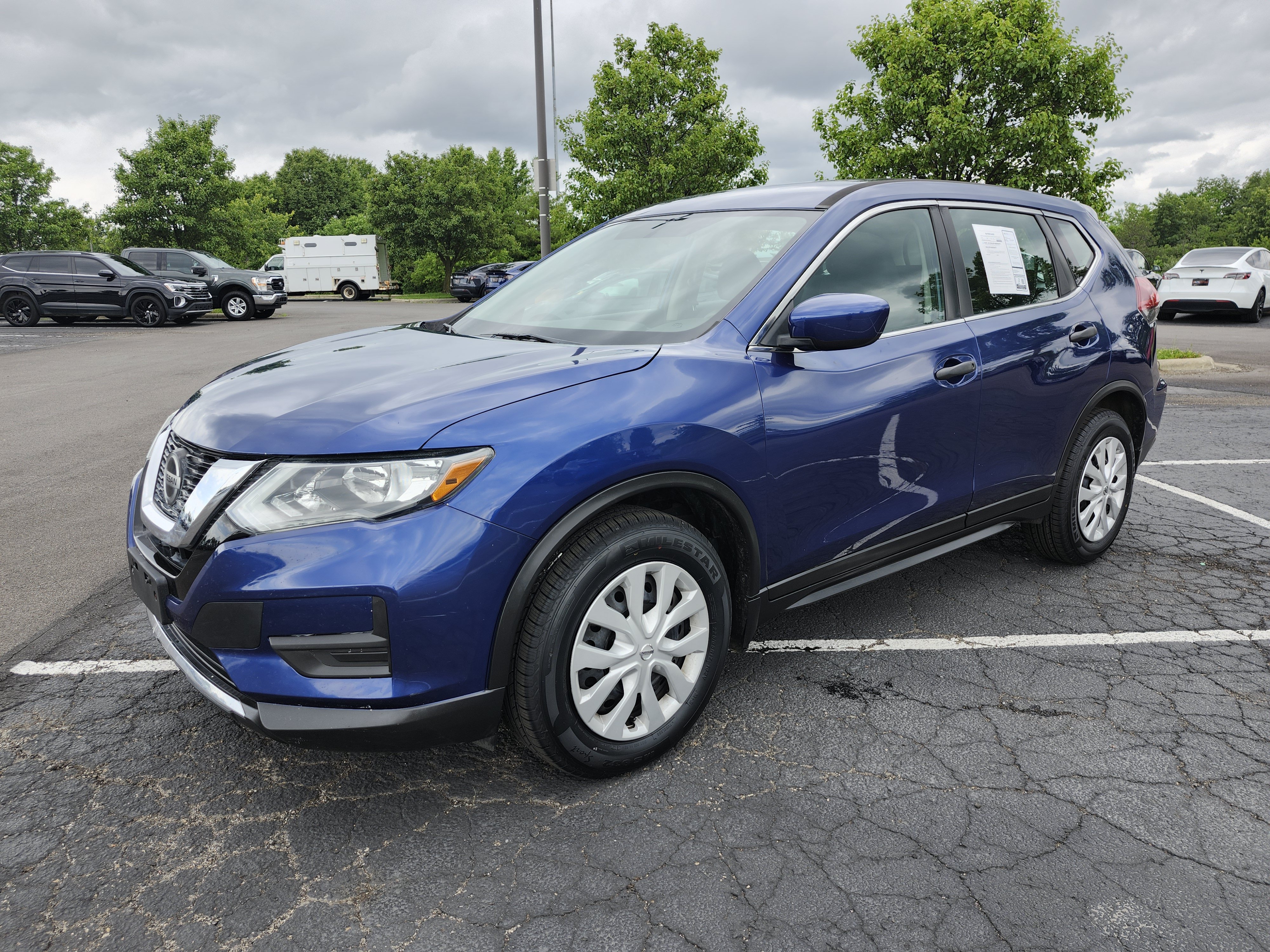 Used 2018 Nissan Rogue S FWD image 11