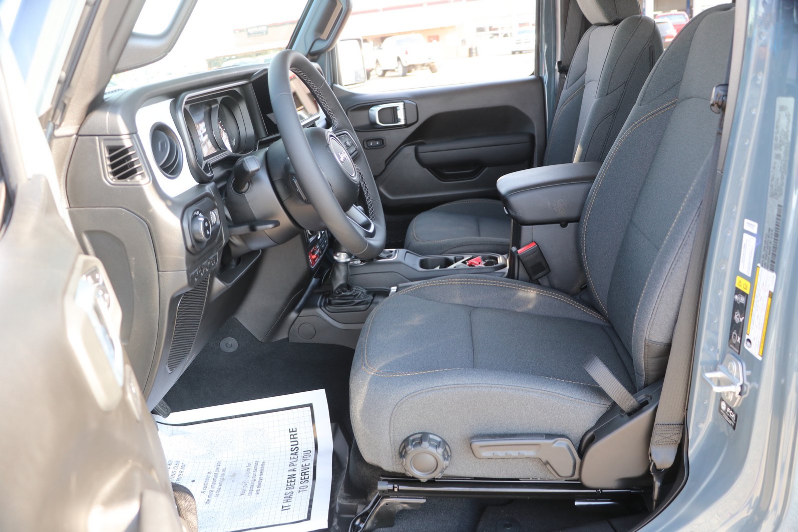New 2026 Jeep Gladiator Sport AWD/4WD image 12