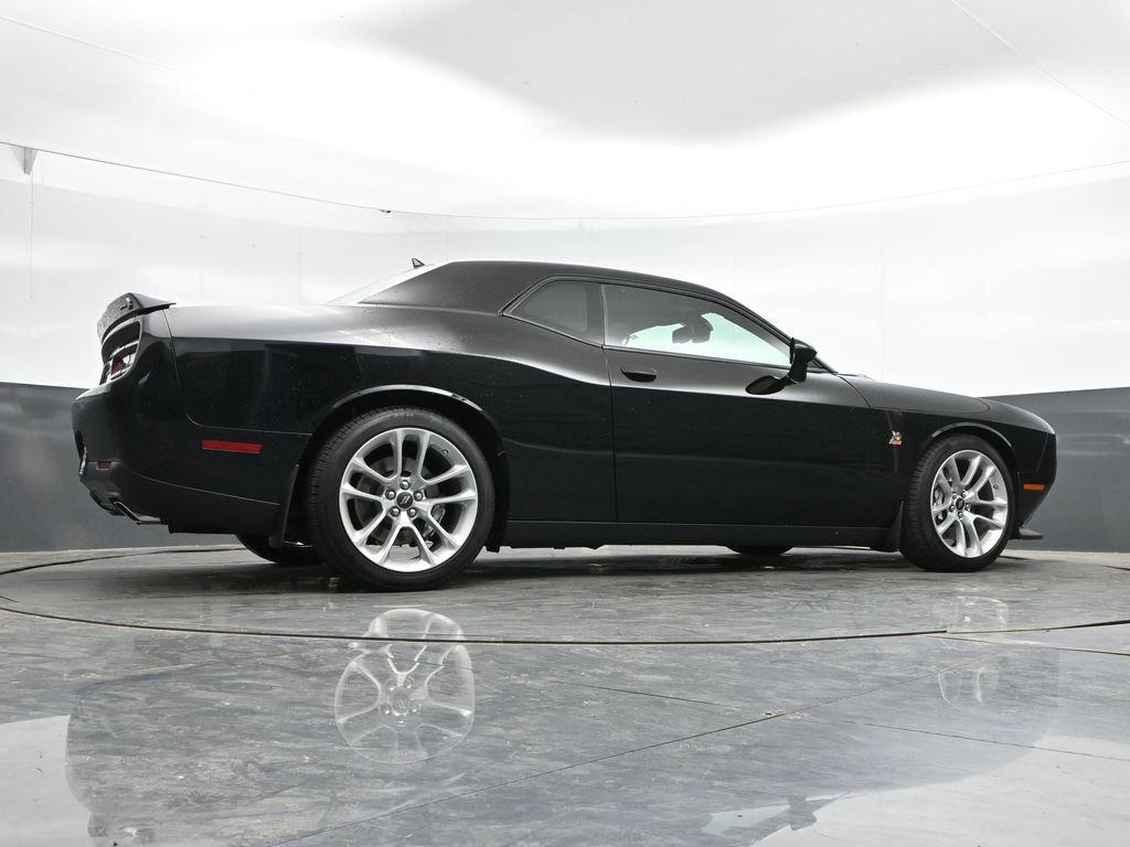 Used 2022 Dodge Challenger R/T Scat Pack RWD image 43
