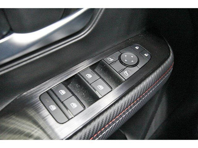 New 2027 Nissan Kicks SR w/ SR Premium Package FWD image 18