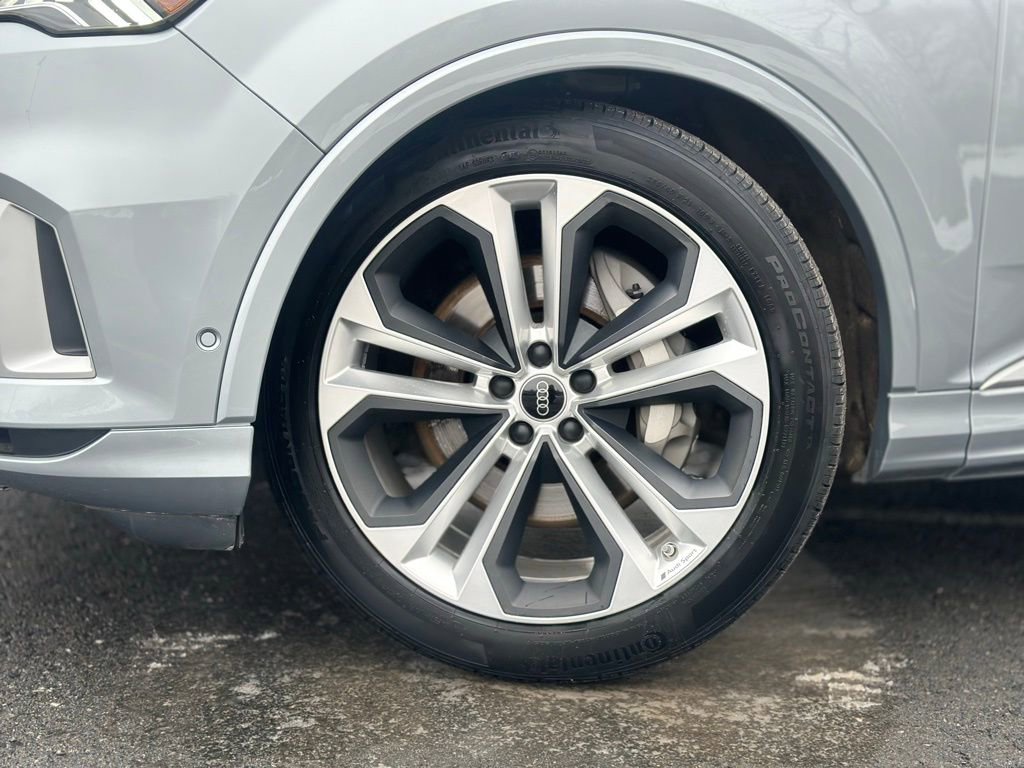 Used 2023 Audi Q7 3.0T Prestige w/ Prestige Package image 2
